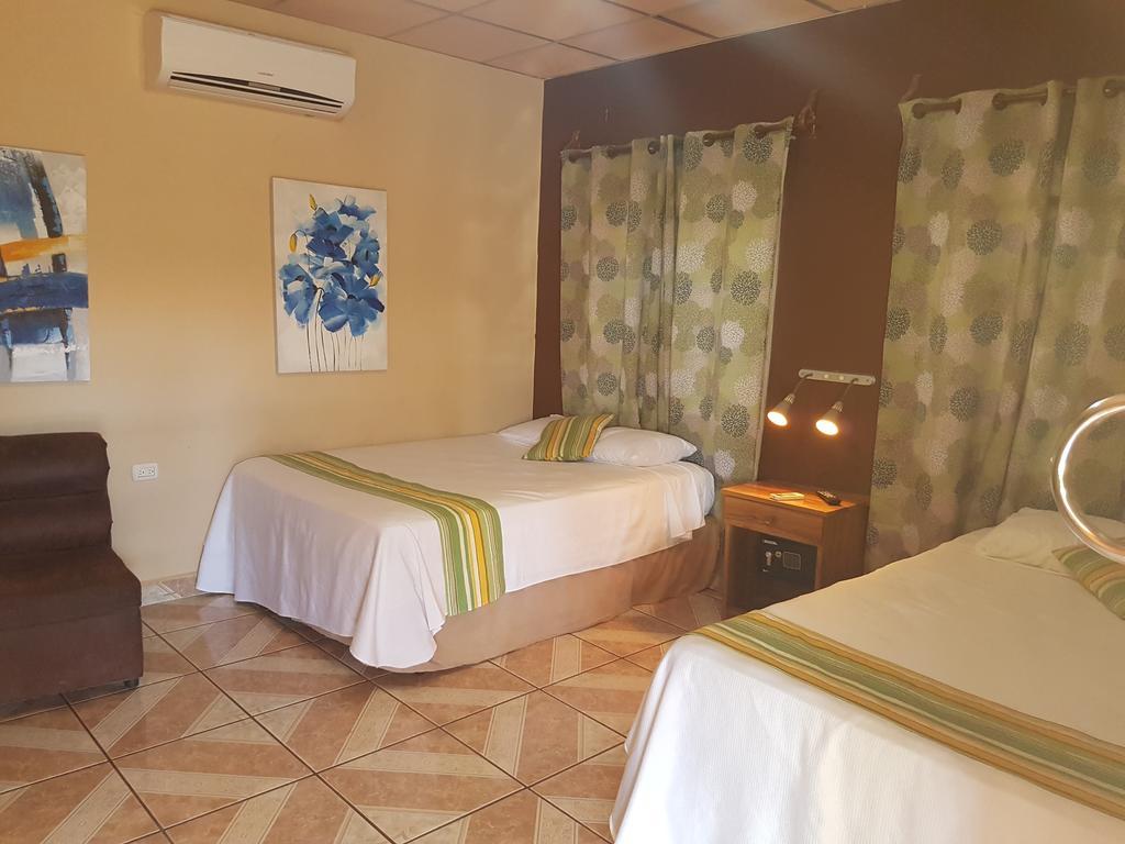 Hotel Miraflores 엘 쿠코 외부 사진