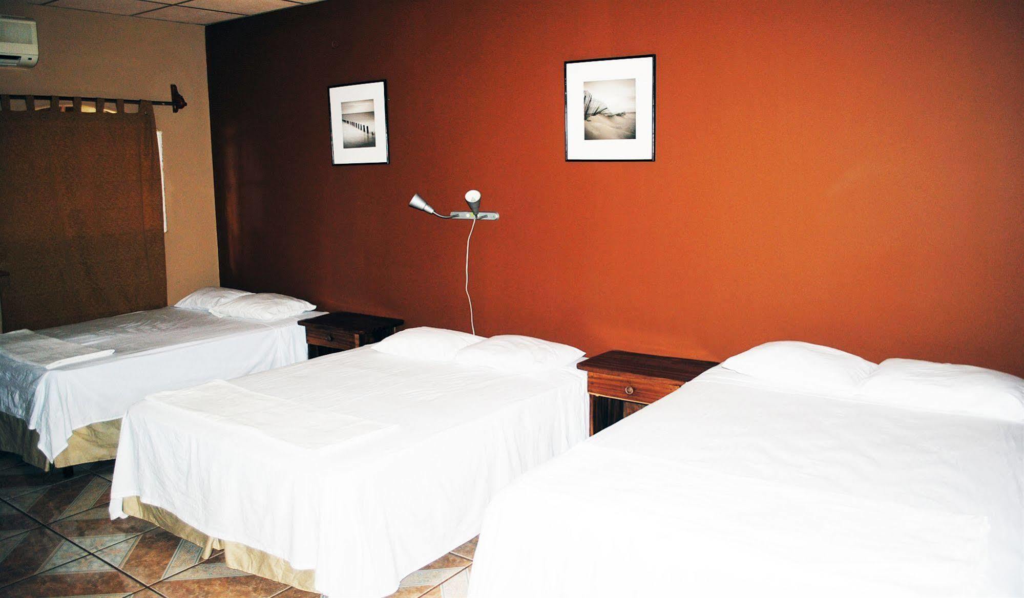 Hotel Miraflores 엘 쿠코 외부 사진